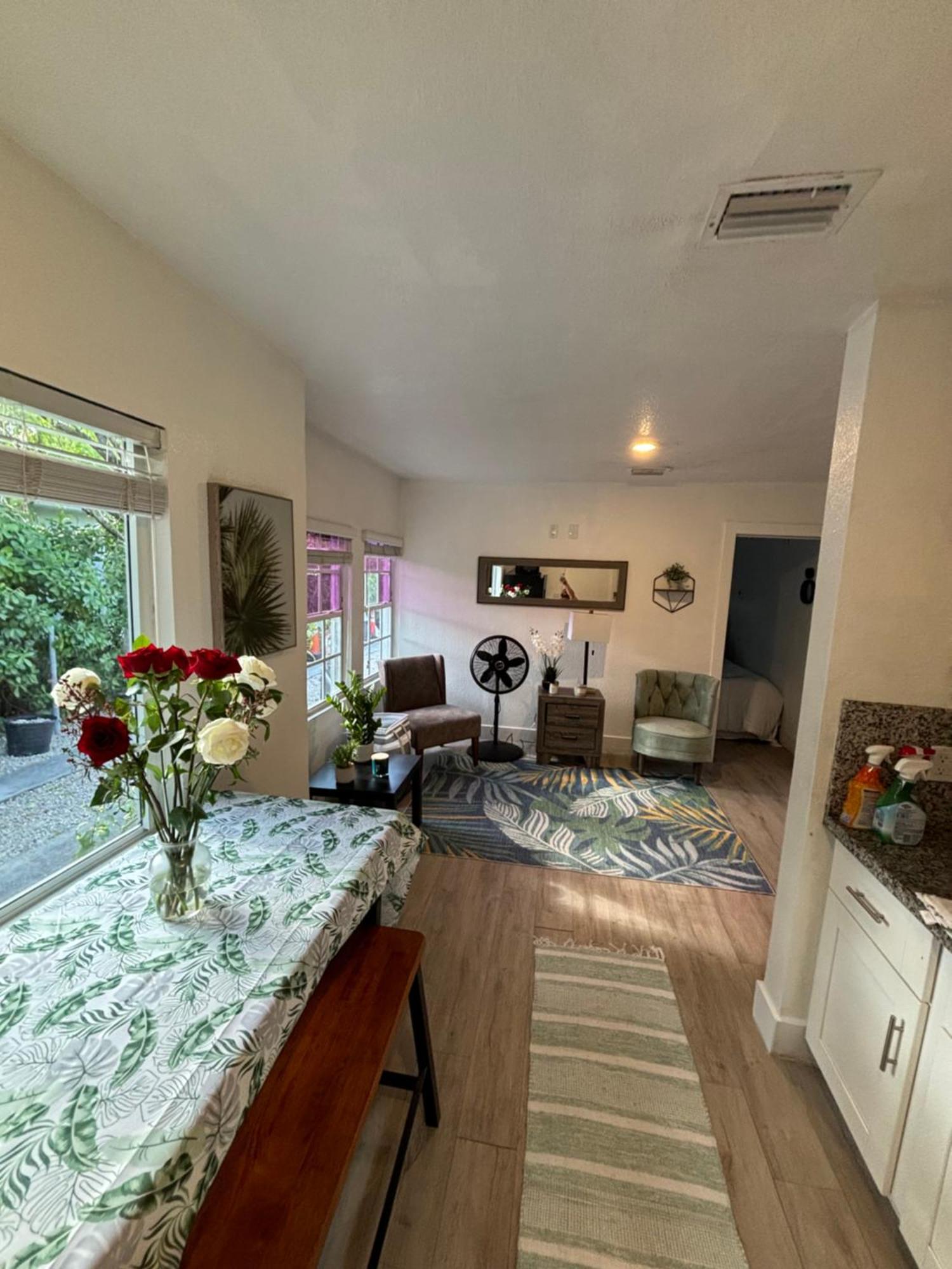 Deluxe Room In Best Location Miami In A 2 Bedrooms Unit - Parking, Laundry And Luggage Storage Dış mekan fotoğraf